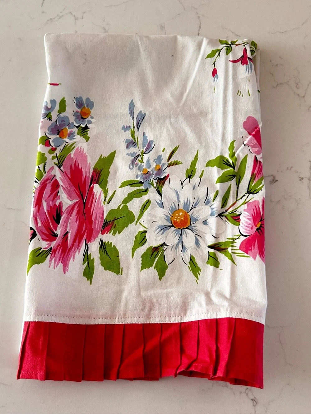 Lu Ray Home Collection Vintage Floral Tea Towel Pink Ruffle Trim 100% Cotton